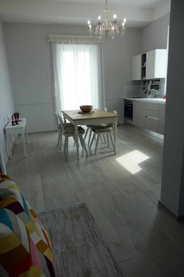 La Finestra Sul Mare Apartment Bari Ngoại thất bức ảnh