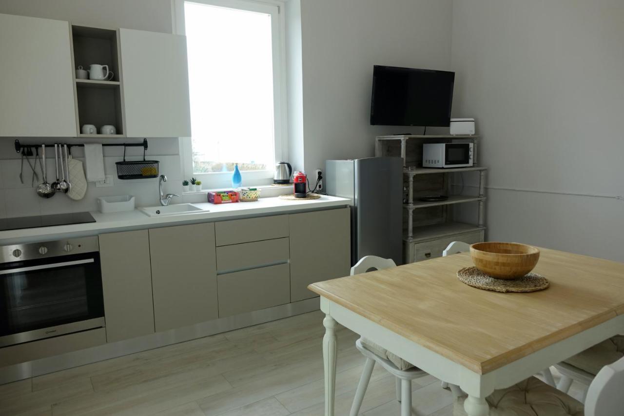 La Finestra Sul Mare Apartment Bari Ngoại thất bức ảnh