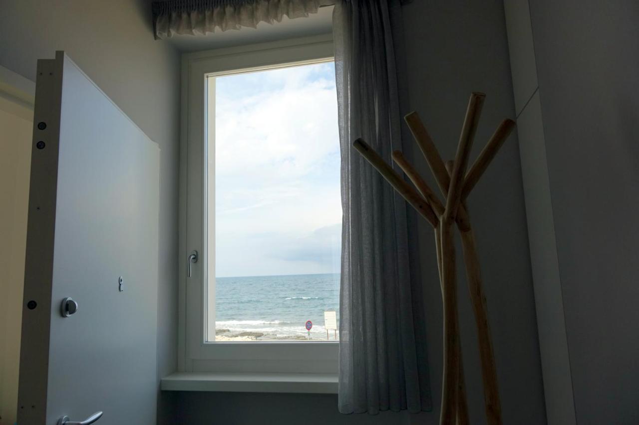 La Finestra Sul Mare Apartment Bari Ngoại thất bức ảnh